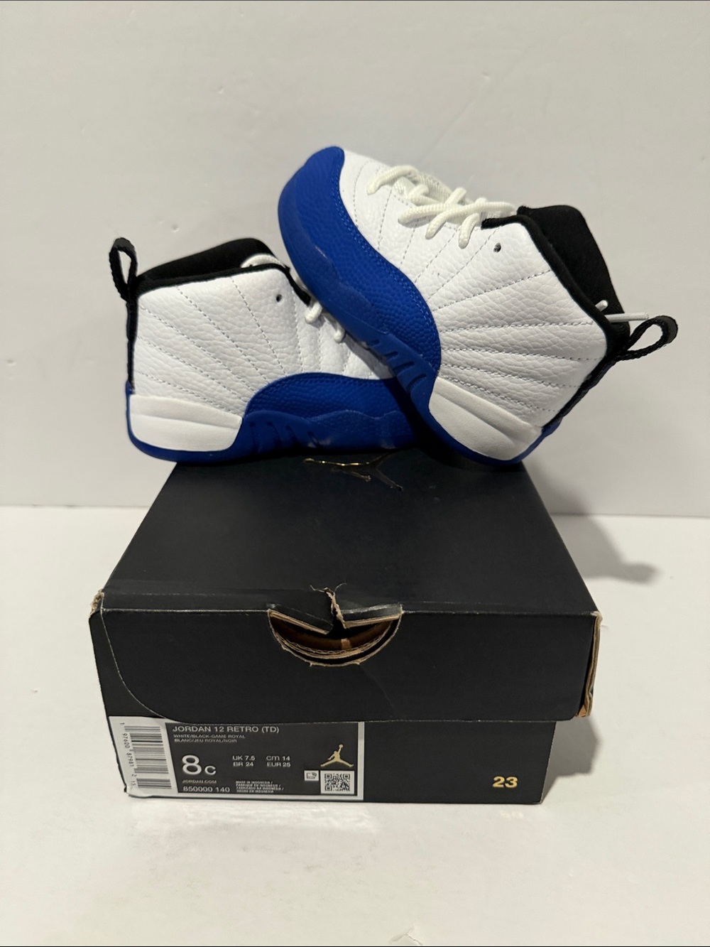 Air Jordan Retro 12 ‘Blueberry’ (TD) Sz: 8c
(850000- 140)